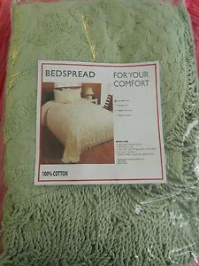 Beautiful Brand New Sage Green Chenille Bedspread Twin Single Sz with Fringe