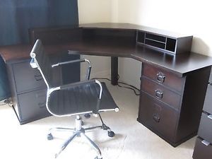 Pottery Barn Bedford Corner Desk Set with Smart Hutch Leatherette Chair