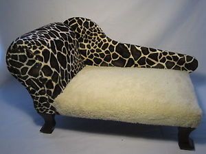 Petsy Decor Chaise Lounge Dog Bed Giraffe Print Fabric