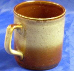 Vtg 70s England C E Coffee Mug Cup Pottery Drip Art Restaurant Style Brown Tan