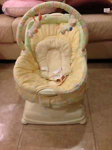Fisher Price Baby Soothing Motion Glider