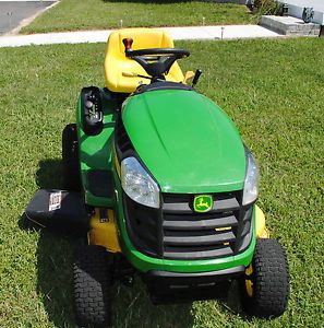 John Deere Garden Tractor Lawn Mower