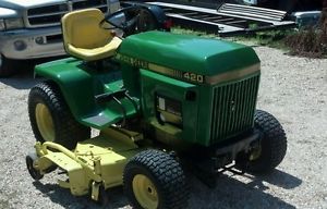 John Deere 420 Lawn Mower Tractor