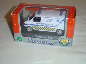 Cararama 1 43 Scale Volkswagen Van Paramedic Response