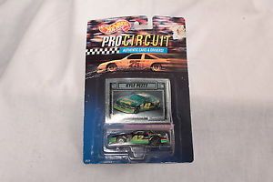 Hot Wheels NASCAR Kyle Petty Number 42 Stock Car and Collectors Card NIP