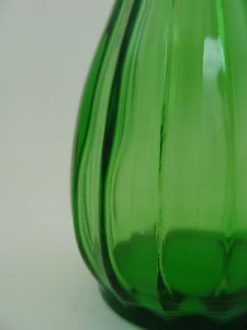 Vintage Emerald Green Flower Bud Vase 8 1 2" Tall PGC 36 9158 Wavy Rim