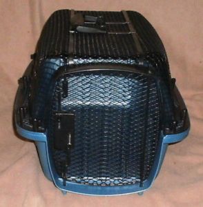 Small Petmate Look and See Cat Dog Crate Carrier Kennel Tote LS 19"