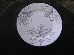 Laurie Gates Ware Antilles White Black Outline Floral Flowers White Salad Plate
