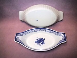 Two Individual AU Gratin Dishes White with Blue Grapes Hand Painted Border Trim