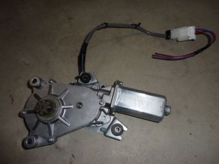 04 08 Nissan 350Z Right Side Convertible Top Motor from Trunk Right Side