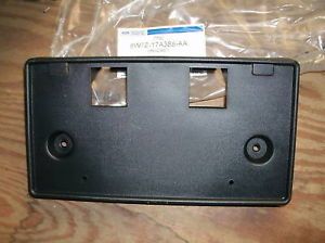 New 2003 2010 Ford Crown Victoria Front License Plate Bracket