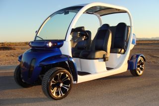 Ocean Blue Custom 2000 Gem Car 4 Seat Limo 72V NEV Electric Car Golf Cart Mint