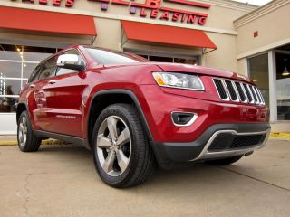 2014 Jeep Grand Cherokee Limited 4x4 Navigation Leather 20" Alloys More