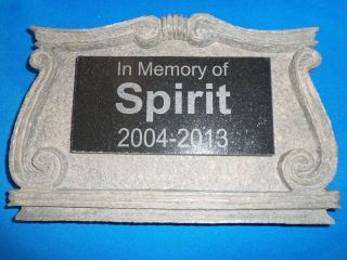 Outdoor Personalized Pet Monument Memorial for The Yard Customize w Pet Name