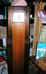 Art Deco 1931 The Columaire Westinghouse "Tower" Clock Radio Works