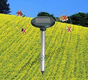 Ultrasonic Waves Solar Power Mouse Gopher Rodent Mole Outdoor Yard Pest Repeller
