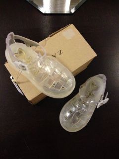 New in Box Baby Zara Girl Jelly Sandals Clear Water Shoes Size 6 Size 23 Great