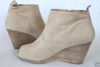 Dolce Vita Womens Beige Suede Wedge Heel Peep Toe Booties Shoes Sz 9 M 1492