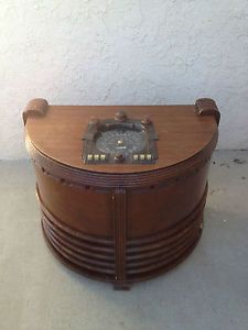 Antique Zenith Chair Side Tube Radio