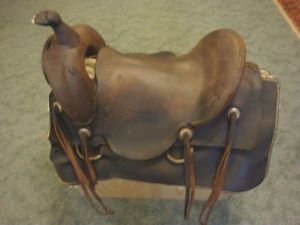 Vintage Brown Leather High Back Western Horse Saddle 16" Seat Tooled Design