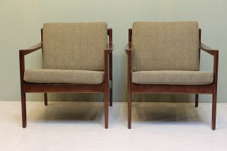 Pair Mid Century Modern Walnut Lounge Chairs Vintage Danish Wegner Juhl Style