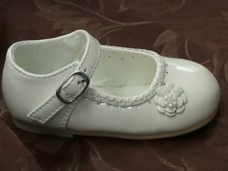 TTP s 47 Ivory Patent Baby Toddler Shoes with Little Flower Embellishment