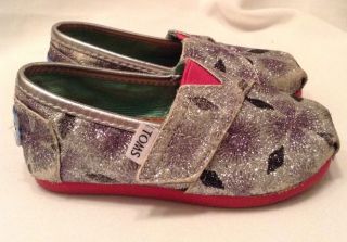 Toddler Girl Toms Slip on Shoes Size 6