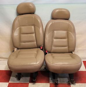 98 02 Navigator Tan Leather Second Row Seats Middle Backseat Captains Chairs 2nd