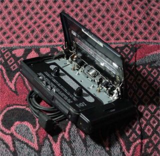 Sony Walkman Auto Reverse Cassette Tape Player Wm EX677 Metal Body Lot D