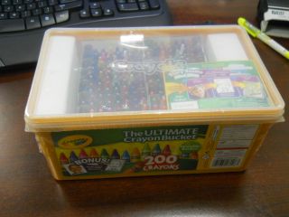 Brand New Crayola 200 Crayons The Ultimate Crayon Reusable Bucket