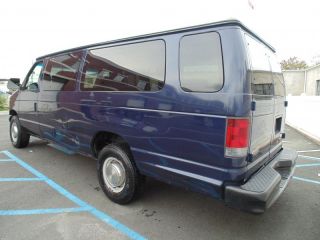 2002 Ford E350 Ext Handicap Van with Wheel Chair Lift 69K 1 Owner 