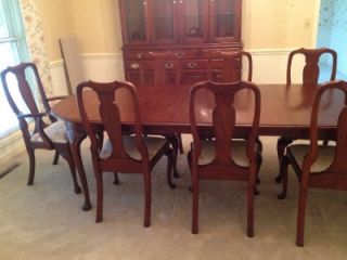 Henkel Harris Queen Anne Dining Room Table and Eight 105A Dining Chairs