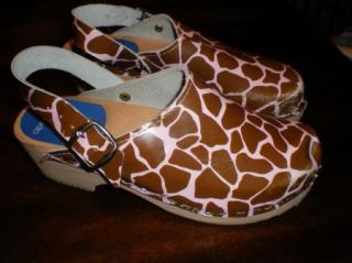 Cape Clogs Giraffe Print Euro 35 Shoes USA 5 Made in Sweden Torpatoffeln