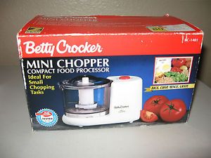 https://e328156555431a937b07-21fcb0da808188a87f3ae3617ce88766.ssl.cf1.rackcdn.com/182003488_betty-crocker-mini-chopper-food-processor-model-bc-1401.jpg