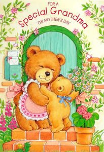 Cute Bear Hug Happy Mother's Day Special Grandma Flowers Home Greeting Card