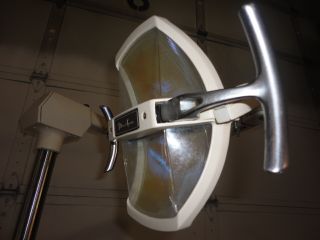 Adec 1005 Priority Dental Exam Chair Mini Troll Delivery PELTON Crane Light