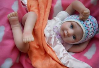 Reborn Baby Girl Dolls Newborn Realistic Baby Dolls Kids Holiday Special Gifts！