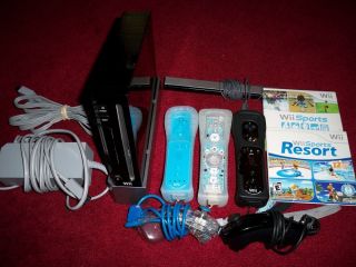 Nintendo Wii Black Console Bundle w 3 Controllers Wii Sports Resort More
