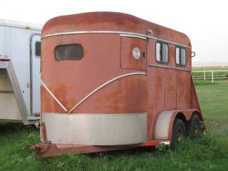 Over Sized Used 2 Horse Trailer Straight Load Functional
