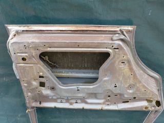 Mercedes w 123 Wagon Chassis Left Driver Side Rear Door A Clean Solid Door