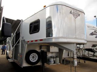 2006 Hart Trailers 39' 4 Horse Trailer Outlaw Living Quarters Generator More