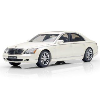 2005 Maybach 57 S White AutoArt 118 Diecast Model Car Toys & Games