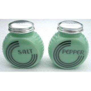 Jade Jadeite Round Retro Style Salt and Pepper Shaker Set